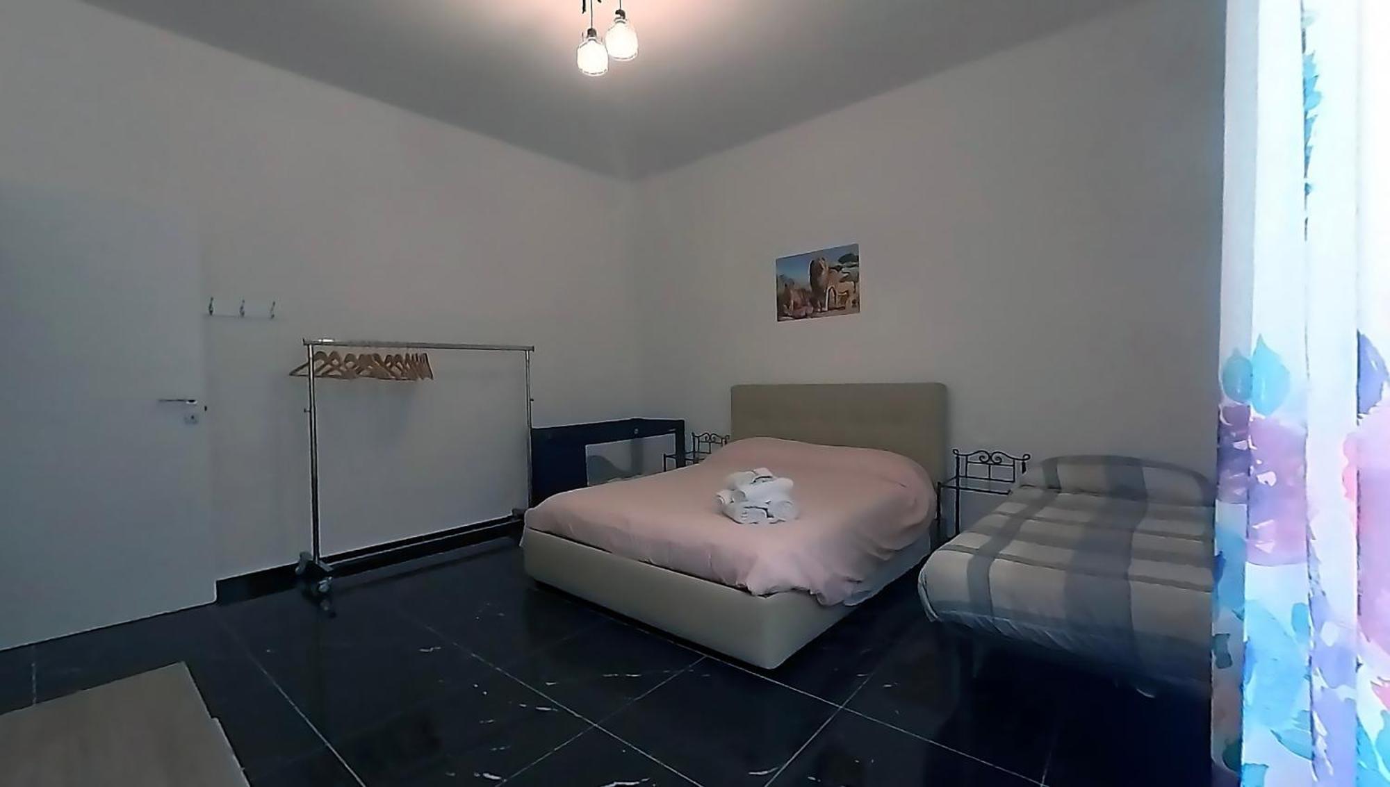 Tra Centro E Mare - Intero Appartamento Con Parcheggio Σαβόνα Εξωτερικό φωτογραφία